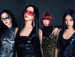 Aespa's Ningning Selected as the Ambassador for Versace's 2024 Festive Campaign