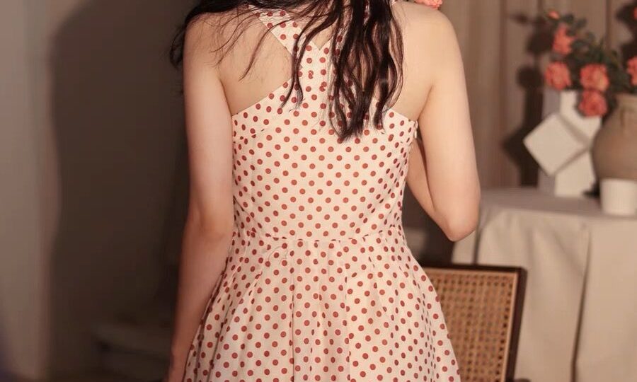 The Emergence of the Polka Dot Dress Trend for 2025