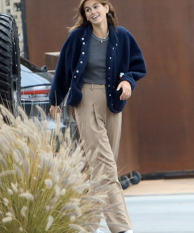 Weekly Fashion Highlights: Claudia Schiffer, Chanel, Kaia Gerber & Others