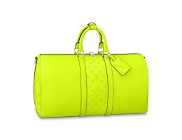 Louis Vuitton's Summer Line Presents a Stylish Poolside Atmosphere