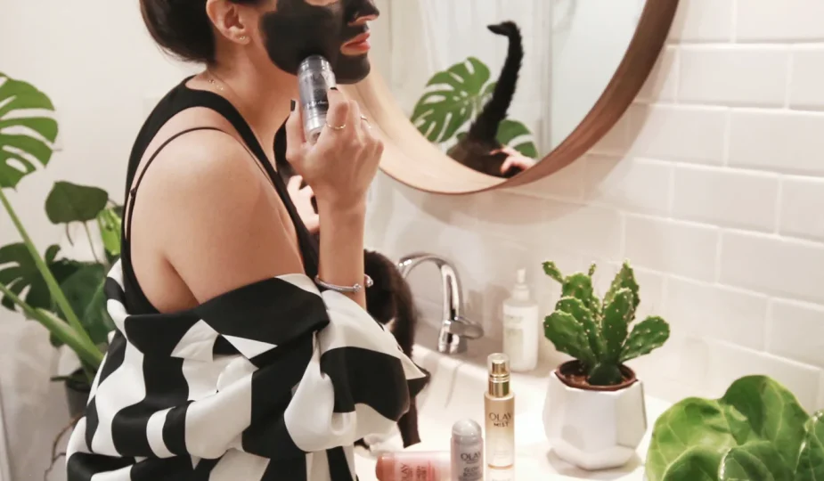 How to Keep Up Your Beauty Regimen While Traveling