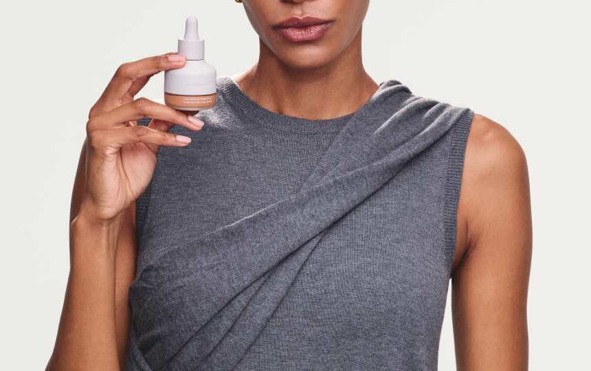 Presenting Outside In: A Skin Tone Brand by the Founder of Hourglass Cosmetics Focused on Light-Diffusing Offerings