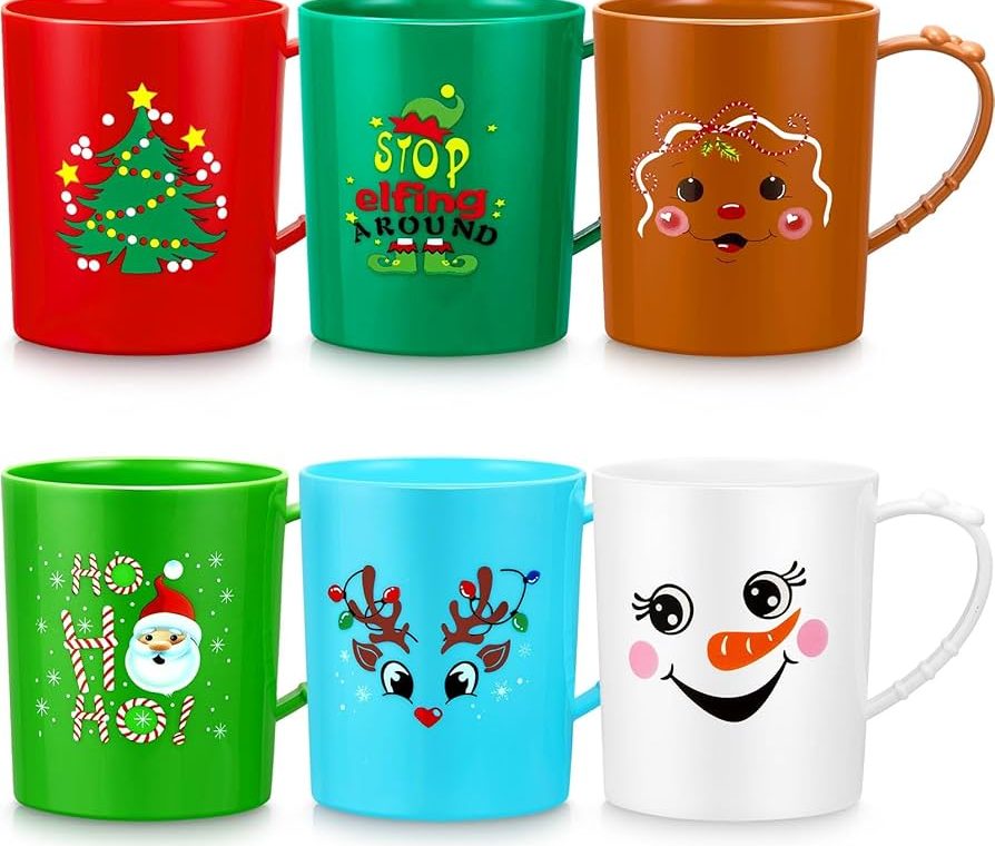 "15 Fashionable Looks for Every Christmas Party Festivity"