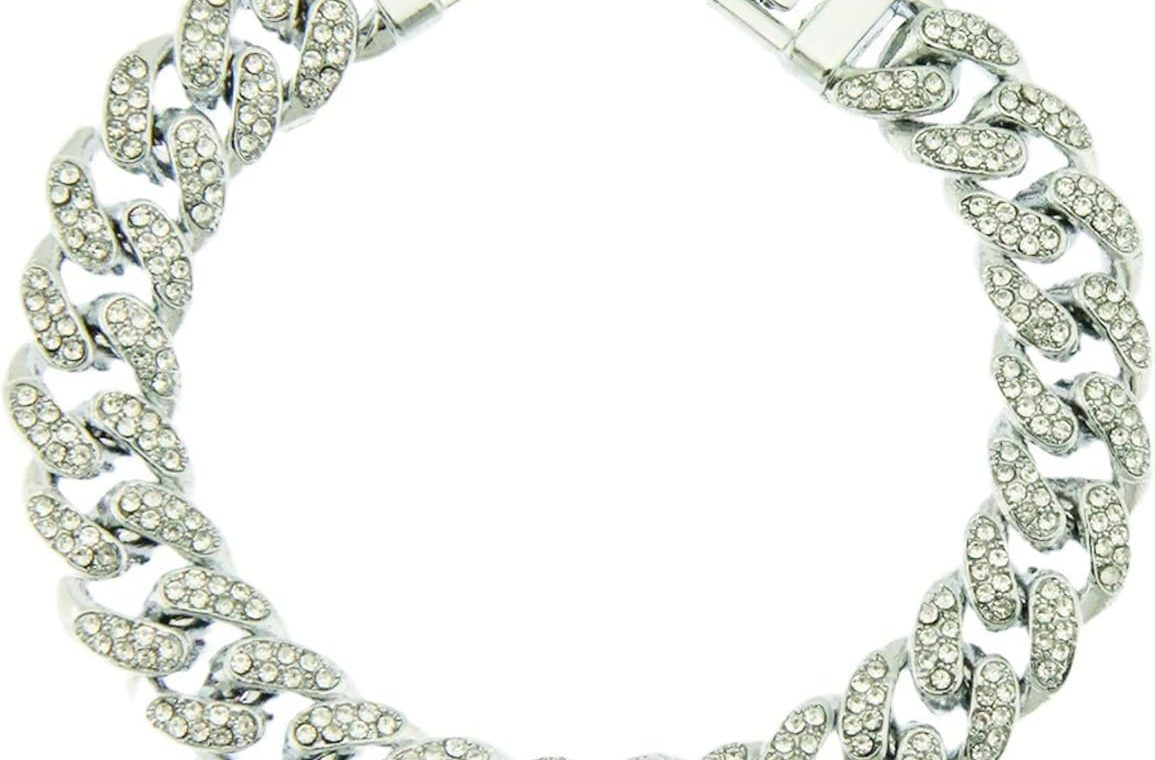 Accessories That Timelessly Elevate Any Ensemble