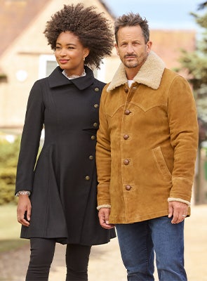 & Other Stories' Coats Enhance Winter Fashion with Opulent Elegance