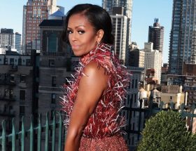 The Impact of Style on a Holiday Proposal