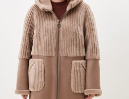 Alo's Sherpa Jackets Embody the Pinnacle of Cozy-Girl Style