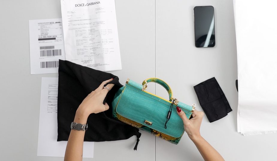 Thorough Guidelines for Packing and Sending an Item