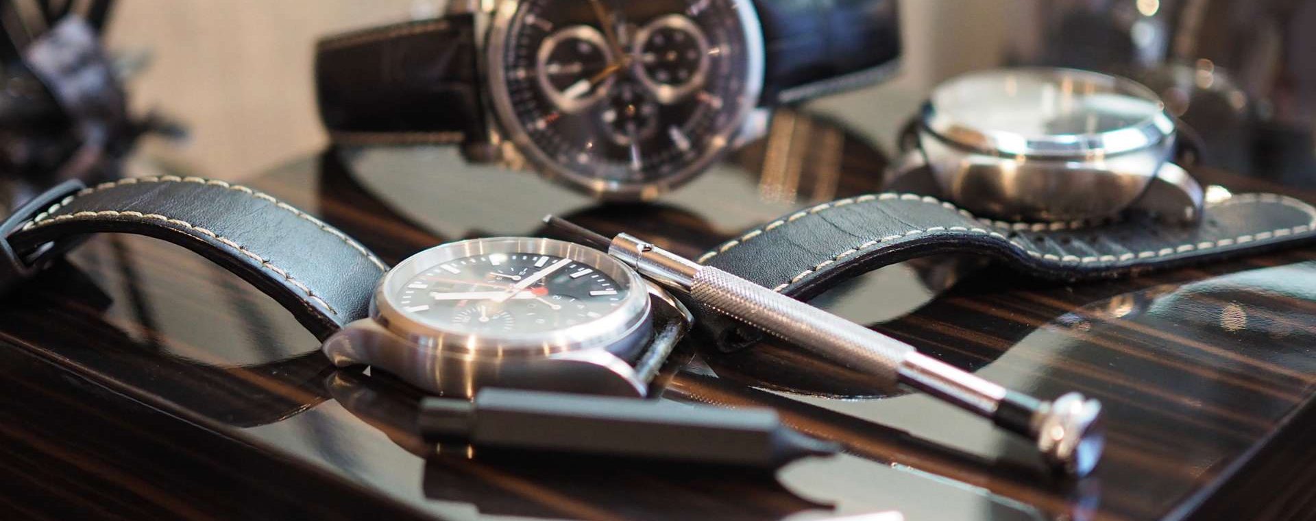 Investment Manual for Pre-Owned Luxury Timepieces: Premium Watches